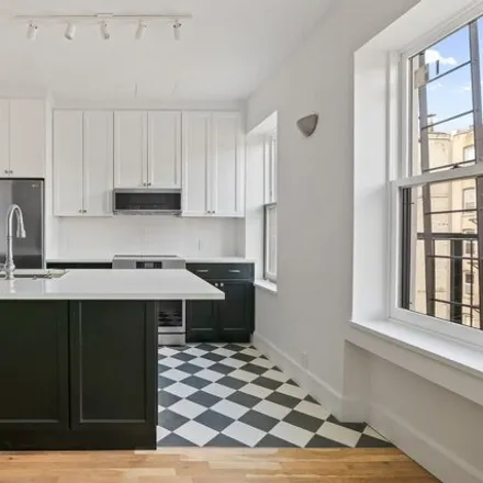 Rent this 2 bed townhouse on 91 2nd Place in New York, NY 11231