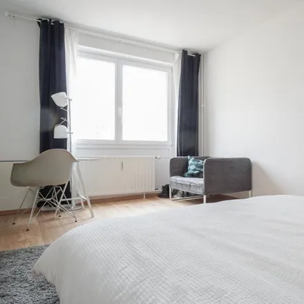 Rent this 4 bed room on Neltestraße 26 in 12489 Berlin, Germany