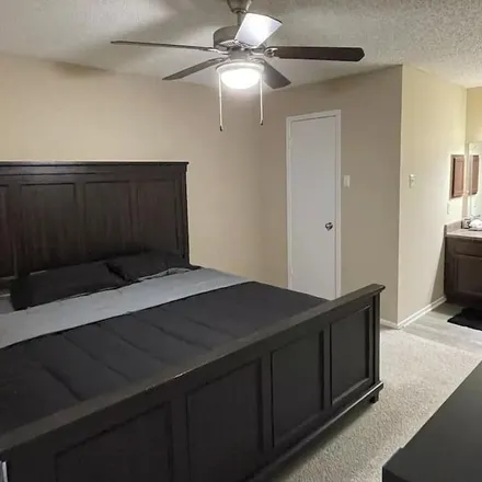 Rent this 2 bed apartment on Grand Prairie