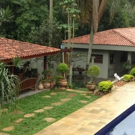 Buy this 5 bed house on Avenida Dona Cherubina Viana in Vila Santo Antônio, Cotia - SP