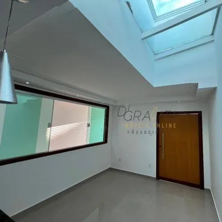 Buy this 3 bed house on Rua Thomaz Retes in Varginha - MG, 37014-400
