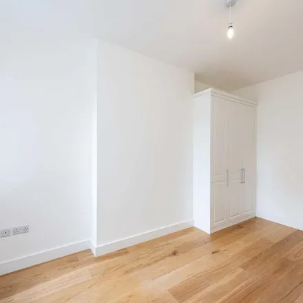 Image 7 - West Hampstead Station, West End Lane, London, NW6 2LX, United Kingdom - Apartment for rent