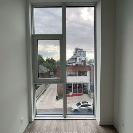 Image 2 - Forest Hill, 2020 Bathurst Street, Old Toronto, ON M6C 2C2, Canada - Apartment for rent