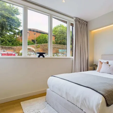 Image 5 - London, NW1 0QG, United Kingdom - House for rent