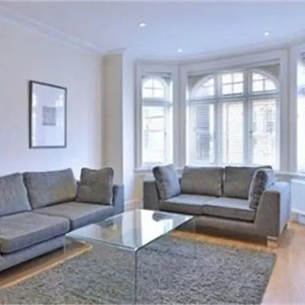 Rent this 3 bed apartment on Bechtel House in 245 Hammersmith Road, London