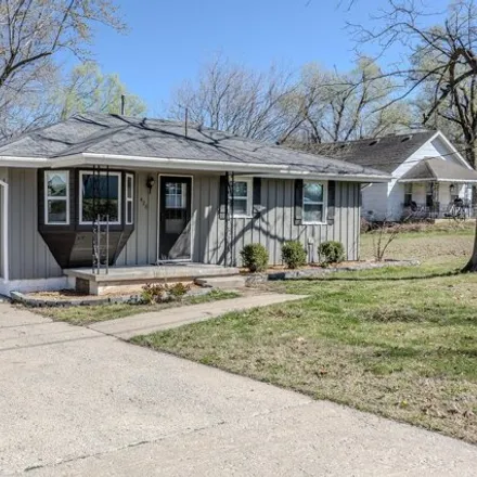 Buy this 2 bed house on 454 Pear in Buffalo, Dallas County