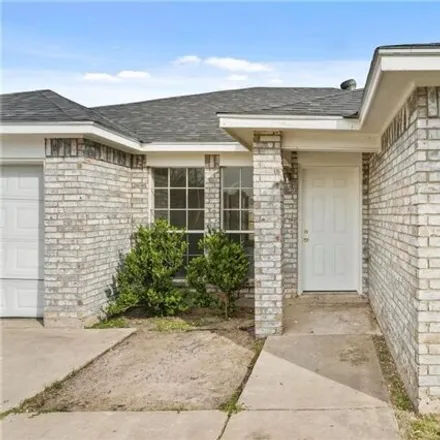 Image 2 - 3000 North Holland Avenue, Mission, TX 78574, USA - House for sale