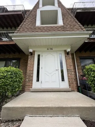 Buy this 2 bed condo on 4148 Cove Lane in Glenview, IL 60025
