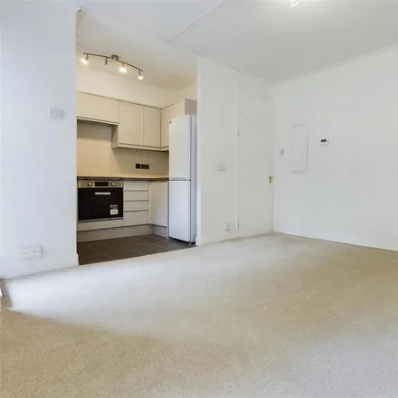 Image 2 - Fleming Court, St Mary's Terrace, London, W2 1SE, United Kingdom - Apartment for rent