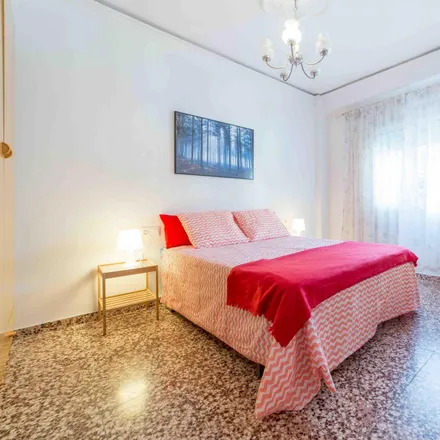 Rent this 3 bed room on Plaça de Monsenyor Óscar Arnulfo Romero in 46017 Valencia, Spain