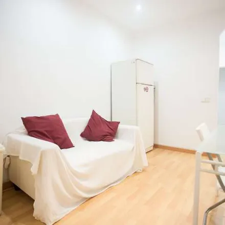 Rent this 5 bed apartment on Carrer del Telègraf in 23, 08041 Barcelona
