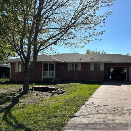 Buy this 3 bed house on 2178 South Blaine Street in Grand Island, NE 68801