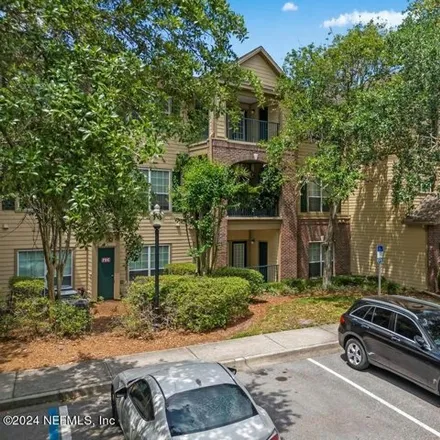 Buy this 2 bed condo on 7800 Point Meadows Dr Apt 1031 in Jacksonville, Florida