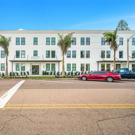 Rent this 1 bed apartment on 720 3rd Street North in Saint Petersburg, FL 33701