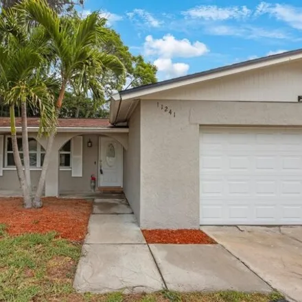 Buy this 3 bed house on 11267 111th Place in Walsingham, Pinellas County