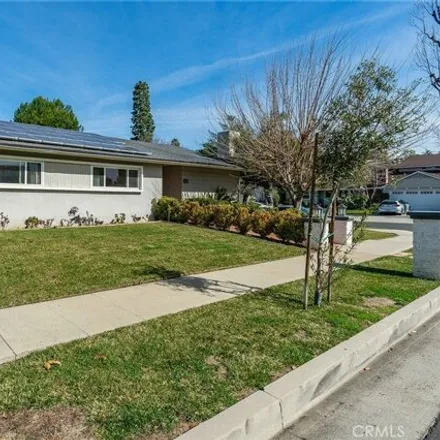 Image 2 - Alley ‎90762, Los Angeles, CA 91307, USA - House for sale