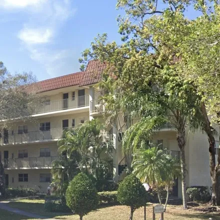 Buy this 2 bed condo on 1 in 3280 Spanish Moss Terrace, Lauderhill
