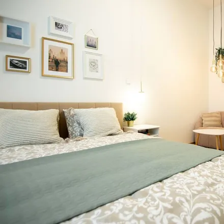 Rent this 1 bed apartment on Magistrát hlavní město Praha - Odbor dopravně správních agend in Nad Vršovskou horou 88, 100 05 Prague