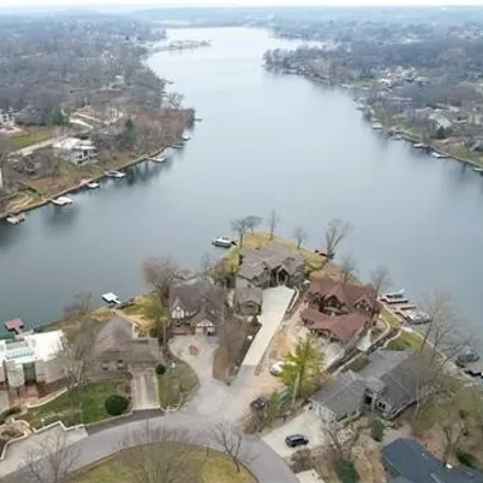 Image 5 - 9423 Northwest Rocky Point Drive, Weatherby Lake, Platte County, MO 64152, USA - House for sale