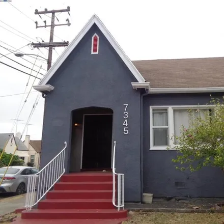 Image 3 - 7345 Holly Street, Oakland, CA 94621, USA - House for sale