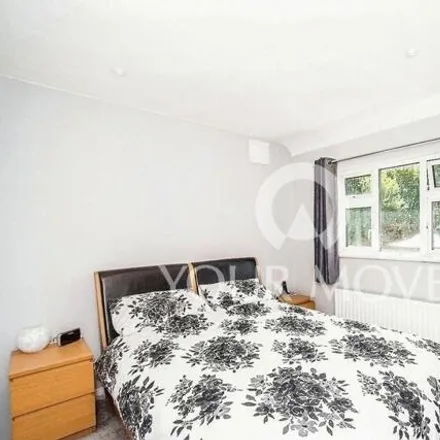 Image 6 - Morgan Drive, Worcester Park Estate, United Kingdom - House for rent