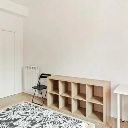 Rent this 4 bed room on Viale Legioni Romane in 20147 Milan MI, Italy