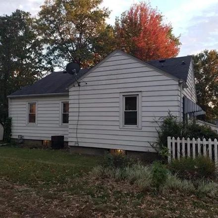 Image 3 - 1413 Locust Street, Ottumwa, IA 52501, USA - House for sale