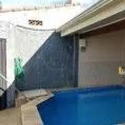 Buy this 4 bed house on Avenida Doutor Vicente Salles Guimarães in Alto Umuarama, Uberlândia - MG