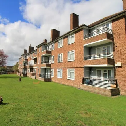 Buy this 1 bed apartment on Leamington Close in London, RM3 9TF