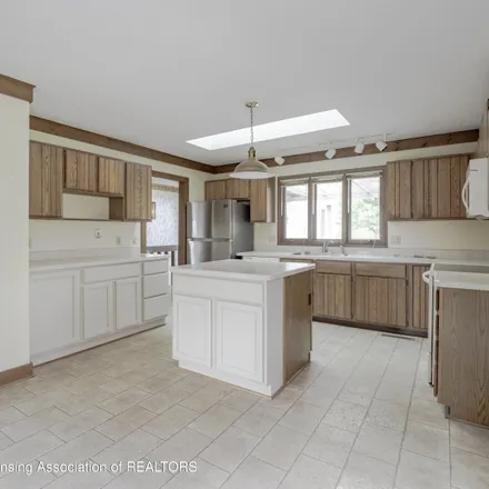 Image 9 - 6401 Willow Bend Drive, Waverly, MI 48917, USA - House for sale