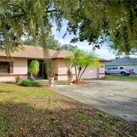 Buy this 3 bed house on 680 Memorial Drive in Sebring, FL 33870