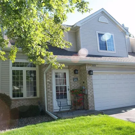Buy this 2 bed townhouse on 9333 Turnberry Alcove in Woodbury, MN 55125