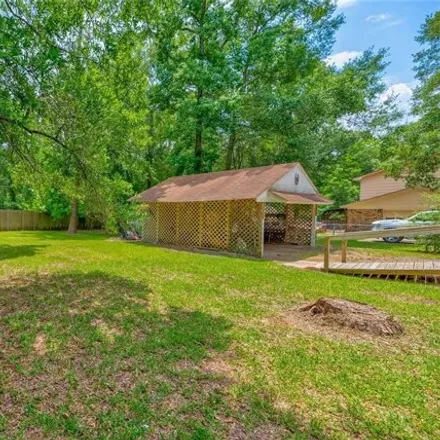 Buy this 2 bed house on 258 East Yell Street in Livingston, TX 77351