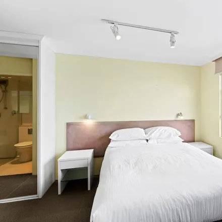 Rent this studio apartment on McMahons Point NSW 2060