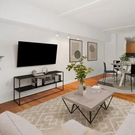 Image 4 - 240 East 10th Street, New York, NY 10009, USA - Condo for sale