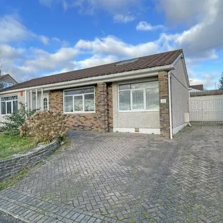 Buy this 3 bed house on Plymbridge Road in Plympton, PL7 4QF
