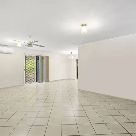 Image 3 - 105 Castile Crescent, Edens Landing QLD 4205, Australia - Apartment for rent