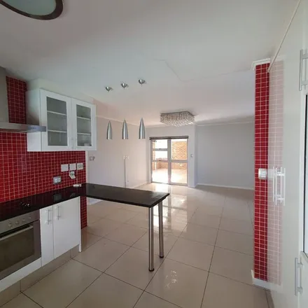 Rent this 3 bed townhouse on unnamed road in Bergsig, Durbanville