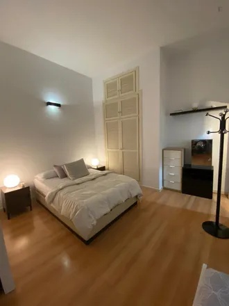 Rent this 1 bed apartment on Madrid in ALE-HOP, Calle de Atocha