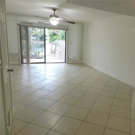 Image 3 - 1576-1596 Northwest 90th Way, Pembroke Pines, FL 33024, USA - House for sale