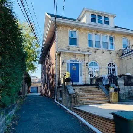Rent this 1 bed townhouse on 86 West 34th Street in Bayonne, NJ 07002