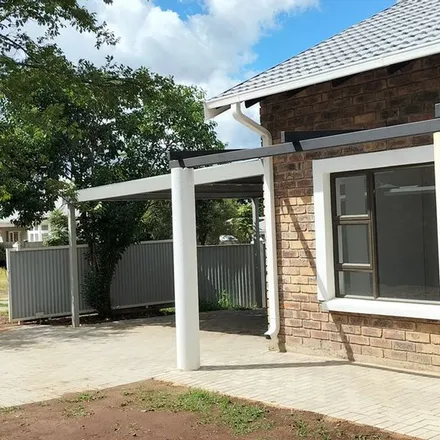 Image 7 - Andries Pretorius Street, Navalsig, Bloemfontein, 9300, South Africa - Townhouse for rent