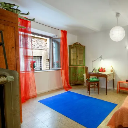 Rent this 3 bed room on Chiesa evangelica metodista in Via delle Brache, 50122 Florence FI