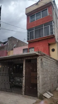 Buy this 3 bed house on Calle Portal del Aire in Fraccionamiento Villas de Chalco, 56625 Chalco de Díaz Covarrubias
