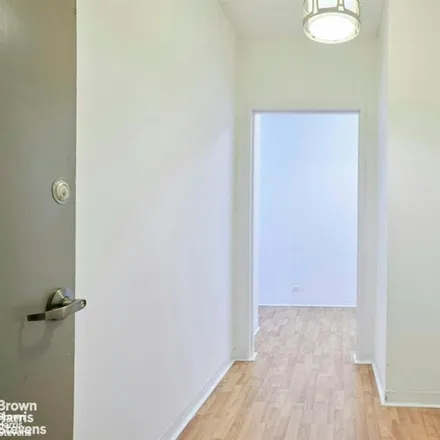 Buy this studio apartment on 140 WEST END AVENUE 1/D in New York