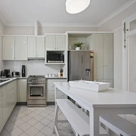 Rent this 3 bed house on Bathurst in New South Wales, Australia