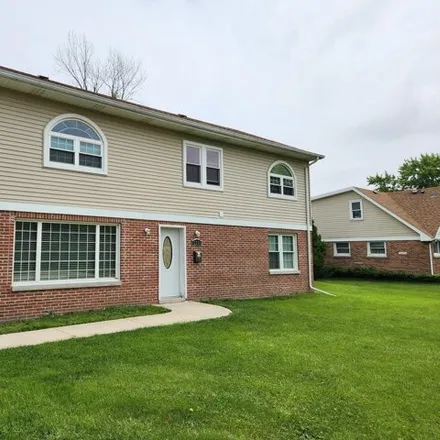 Buy this 3 bed house on 2279 Calwagner Avenue in Franklin Park, IL 60164