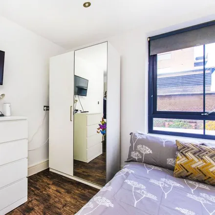 Rent this 1 bed apartment on London in N8 0RP, United Kingdom