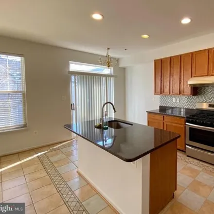 Image 4 - 603-617 Gaither Road, Rockville, MD 20877, USA - House for rent