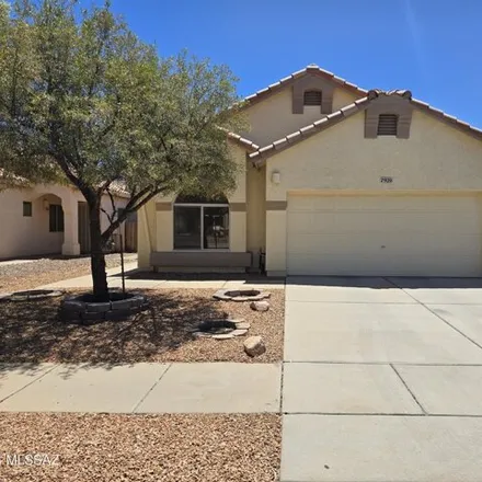 Rent this 3 bed house on 7920 N Panamint Dr in Tucson, Arizona